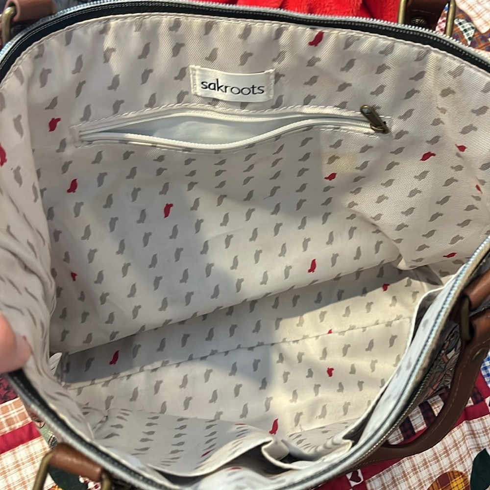 Sakroots Sienna Spirit Desert Patterned Metro Tote Bag - Picture 13 of 14